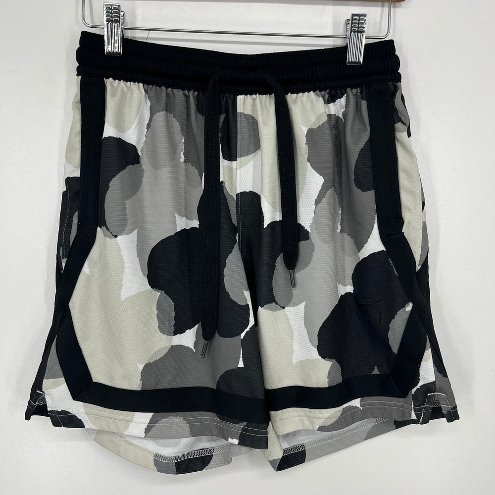 Nike Dri-FIT Basketball Shorts Mens Small Grey Black Camo Floral DH7646-084